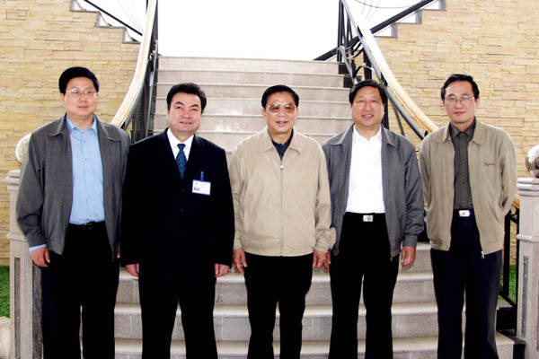 中宣部副部长王太华观察中德机床