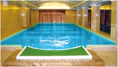 夏日的泅水池若何坚持恒温？